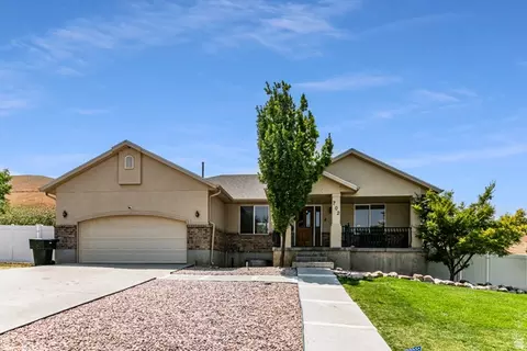 702 S Elk Meadow Loop, Tooele, UT 84074
