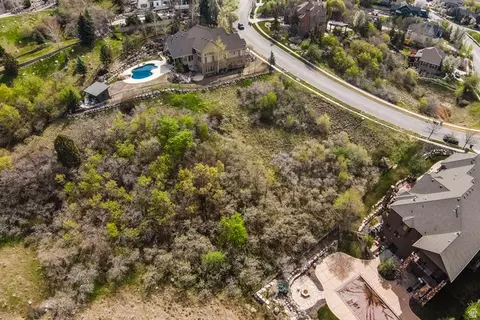 367 E Hidden Lake Dr, Bountiful, UT 84010 photo 5