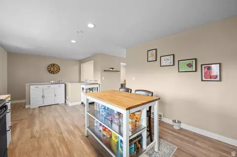 Kitchen - 5844 S 920 E, Murray, UT 84121 photo 3 of 4