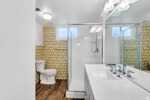 Bath - 507 E 600 S, Orem, UT 84097 photo 2 of 3