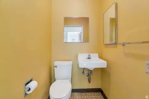 Bath - 507 E 600 S, Orem, UT 84097 photo 3 of 3