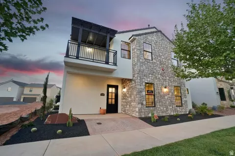 4346 W Canterbury Rd, Hurricane, UT 84737