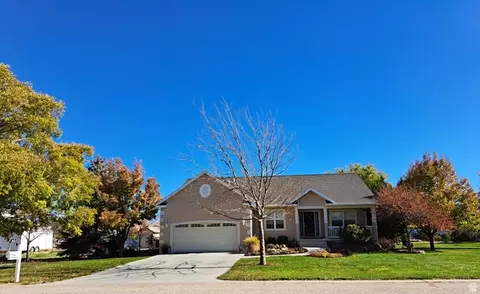 74 Trackside Cir, Grantsville, UT 84029