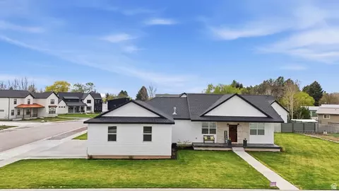 386 E 1st N, Preston, ID 83263