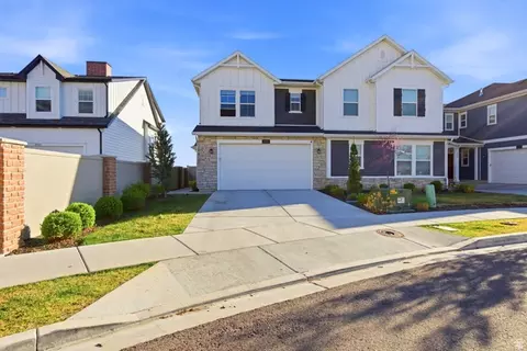 4925 W Willowbank Dr #266, Highland, UT 84003