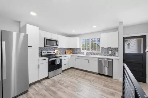 Kitchen - 1795 S 200 W, Bountiful, UT 84010 photo 1 of 3