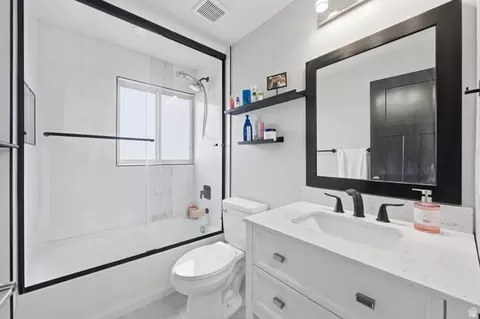 Bath - 1795 S 200 W, Bountiful, UT 84010 photo 2 of 3