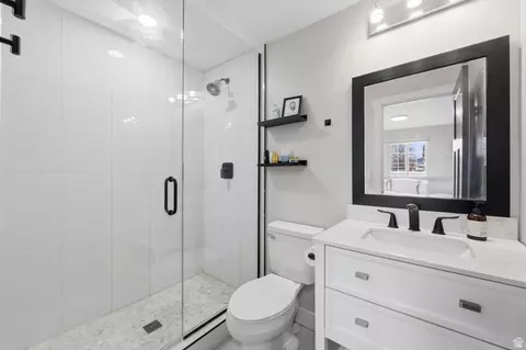 Bath - 1795 S 200 W, Bountiful, UT 84010 photo 1 of 3