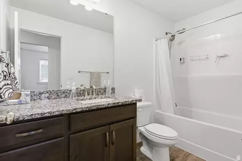 Bath - 499 S 655 E, Hyrum, UT 84319 photo 3 of 4