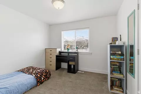 Bedroom - 499 S 655 E, Hyrum, UT 84319 photo 4 of 6
