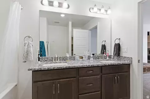 Bath - 499 S 655 E, Hyrum, UT 84319 photo 2 of 4