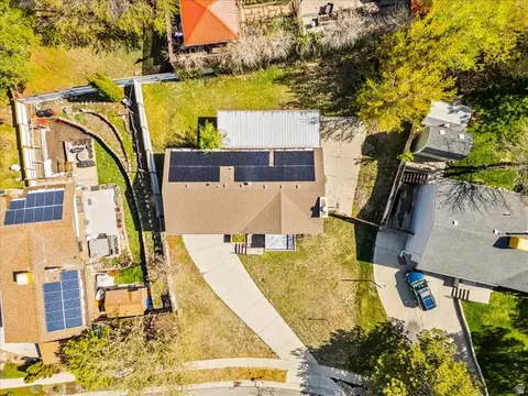 View/Area - 2196 E Thistlewood Way S, Sandy, UT 84092 photo 5 of 6