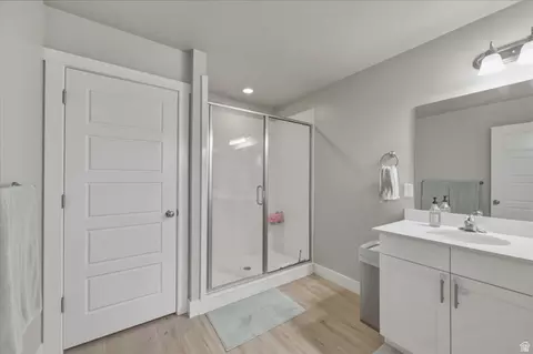 Bath - 4373 E Colt Ct, Eagle Mountain, UT 84005 photo 1 of 3