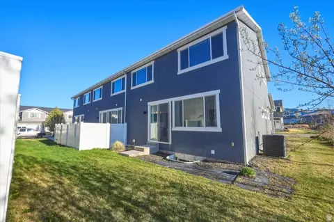 Exterior - 4373 E Colt Ct, Eagle Mountain, UT 84005 photo 6 of 7