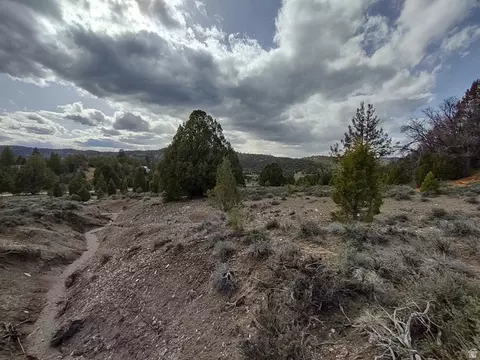 Undisclosed, Alton, UT 84710 photo 7