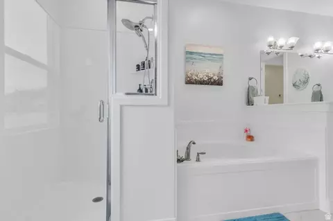 Bath - 2454 W Jackson St, Mapleton, UT 84664 photo 2 of 7