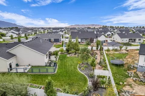 View/Area - 2454 W Jackson St, Mapleton, UT 84664 photo 1 of 5