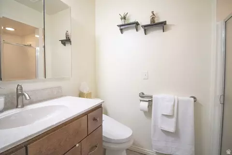 Bath - 223 N 360 W, Orem, UT 84057 photo 2 of 3