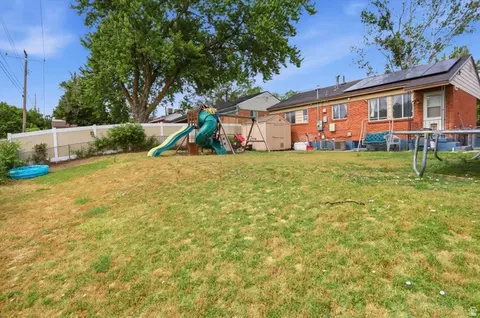 Exterior - 4404 S 375 E, Ogden, UT 84405 photo 4 of 8