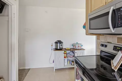 Kitchen - 4404 S 375 E, Ogden, UT 84405 photo 1 of 4