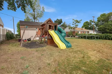 Exterior - 4404 S 375 E, Ogden, UT 84405 photo 5 of 8