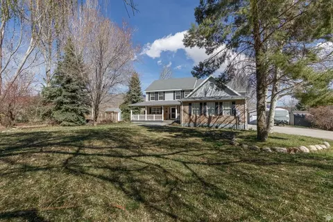 Exterior - 4026 N 3775 E, Eden, UT 84310 photo 1 of 27