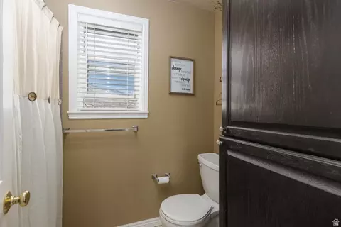 Bath - 4026 N 3775 E, Eden, UT 84310 photo 6 of 6