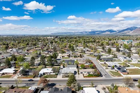 View/Area - 1371 E 8600 S, Sandy, UT 84093 photo 5 of 6