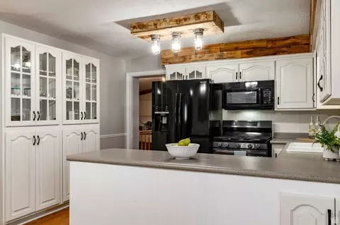 Kitchen - 1371 E 8600 S, Sandy, UT 84093 photo 3 of 3