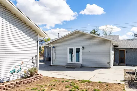 Exterior - 1371 E 8600 S, Sandy, UT 84093 photo 8 of 10