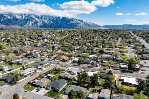 View/Area - 1371 E 8600 S, Sandy, UT 84093 photo 6 of 6