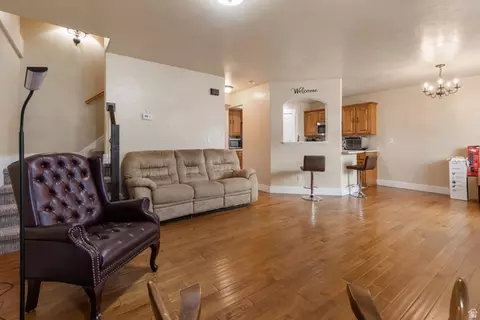 Living - 802 Brookside Ct, Payson, UT 84651 photo 2 of 2