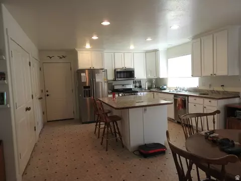 Kitchen - 665 S 600 E, Mount Pleasant, UT 84647 photo 1 of 1