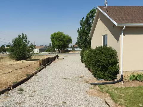 Exterior - 665 S 600 E, Mount Pleasant, UT 84647 photo 9 of 9