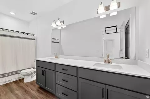 Bath - 2308 E 830 S #16, Spanish Fork, UT 84660 photo 2 of 2
