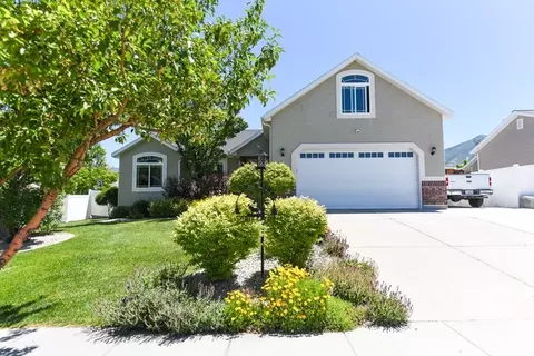 1402 N 650 E, Tooele, UT 84074 photo 2