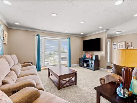 Living - 3291 S 300 W, Bountiful, UT 84010 photo 2 of 5