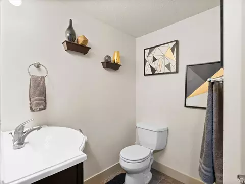 Bath - 3291 S 300 W, Bountiful, UT 84010 photo 2 of 2
