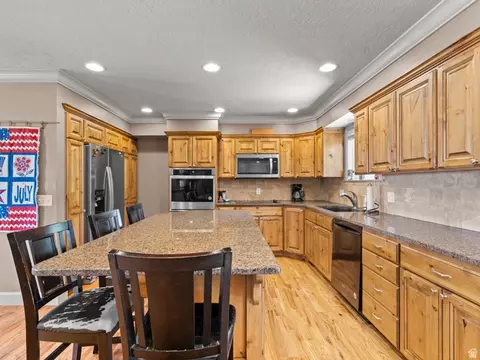 Kitchen - 3291 S 300 W, Bountiful, UT 84010 photo 4 of 4