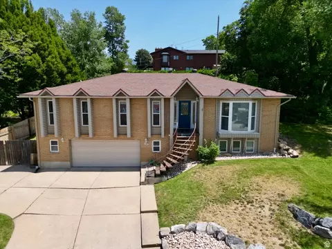 Exterior - 3291 S 300 W, Bountiful, UT 84010 photo 2 of 10