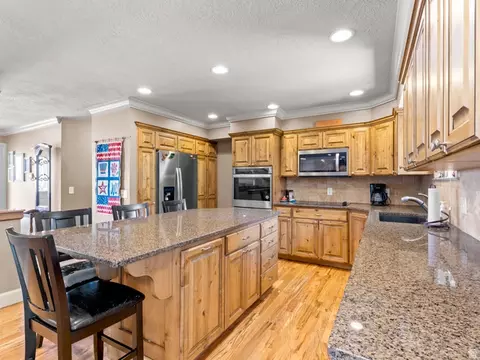 Kitchen - 3291 S 300 W, Bountiful, UT 84010 photo 3 of 4