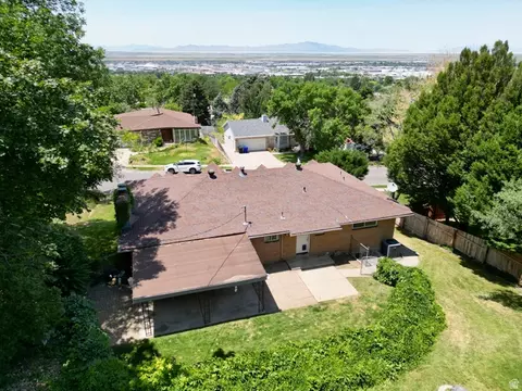 Exterior - 3291 S 300 W, Bountiful, UT 84010 photo 8 of 10