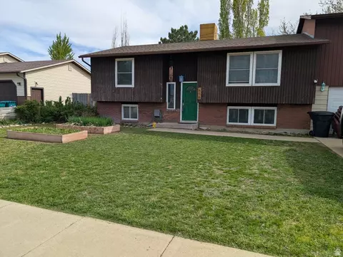 656 W 600 N, Clearfield, UT 84015