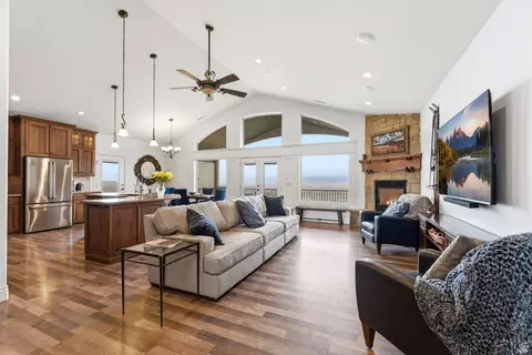 1102 N Summit View Dr, Saratoga Springs, UT 84045