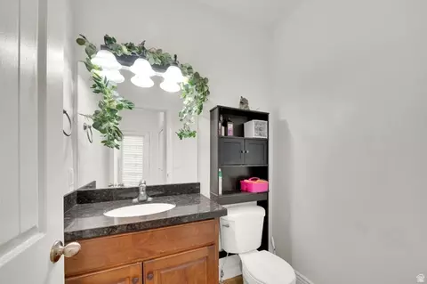 Bath - 2026 W Crescent Way, Mapleton, UT 84664 photo 1 of 4