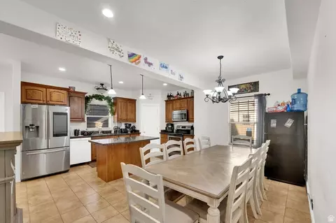 Dining - 2026 W Crescent Way, Mapleton, UT 84664 photo 1 of 1
