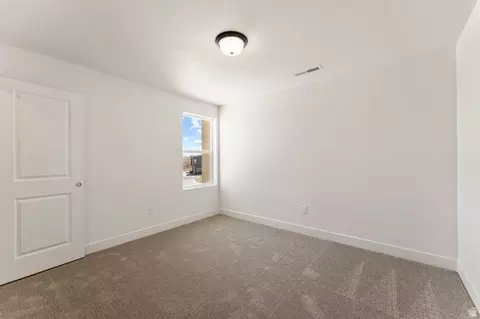 Bedroom - 516 W Olive Ln W, Saint George, UT 84790 photo 6 of 7
