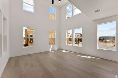Living - 516 W Olive Ln W, Saint George, UT 84790 photo 1 of 2