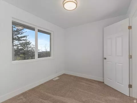Bedroom - 1092 N 500 E, Centerville, UT 84014 photo 1 of 3
