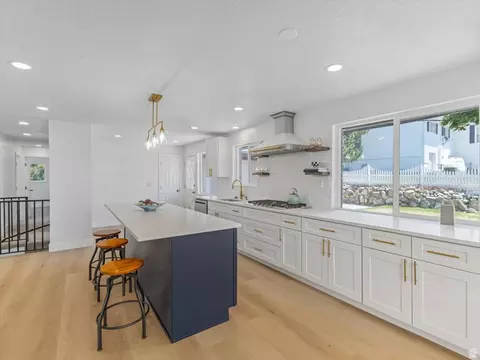 Kitchen - 1092 N 500 E, Centerville, UT 84014 photo 1 of 6